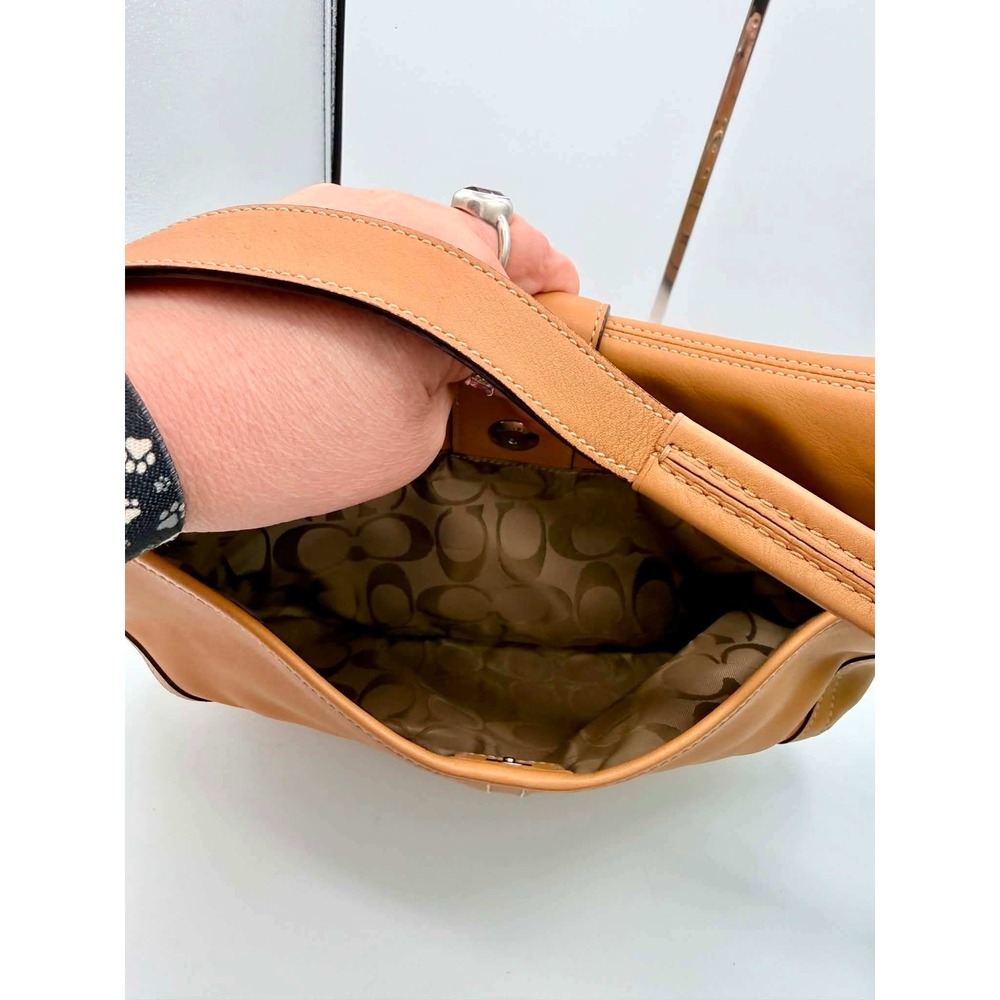 Coach Soho 9248 Tan Leather Buckle Shoulder Bag Vintage Camel Hobo Handbag - Picture 7 of 11